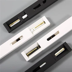 Metallist kirjutamispliiats